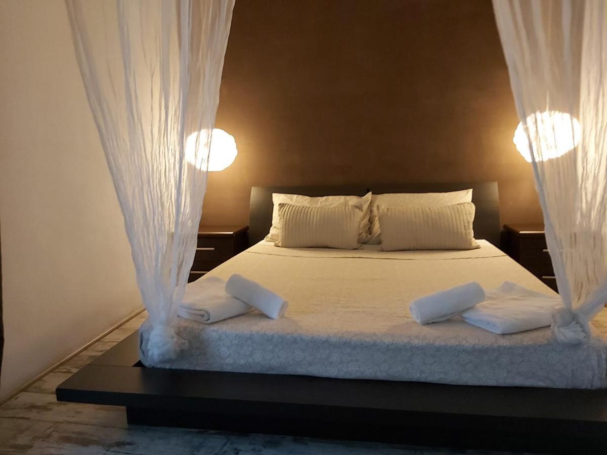 Appia Avenue 639 Gasthuis 2*